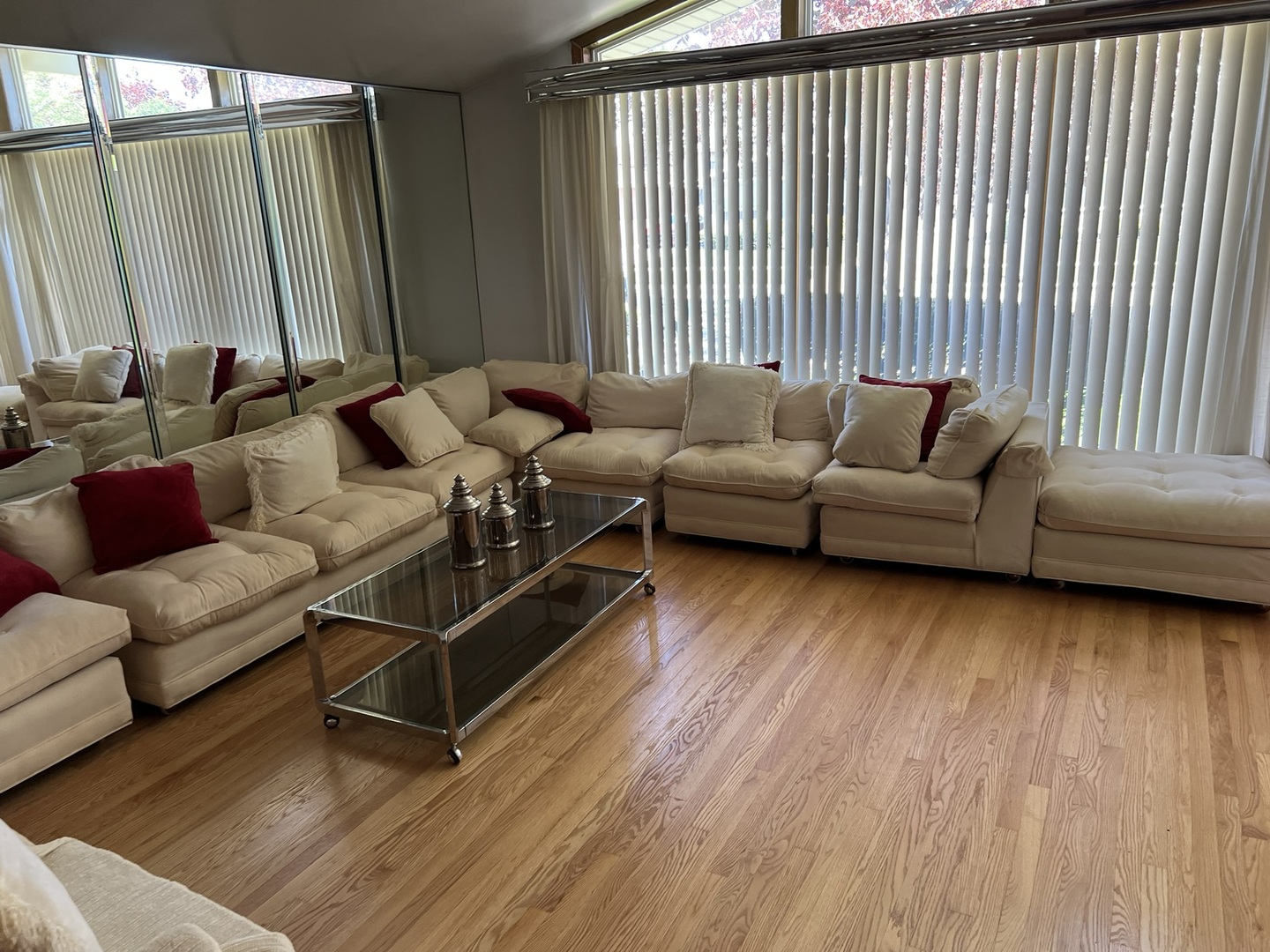 9238 S Constance Avenue, Chicago, IL 60617