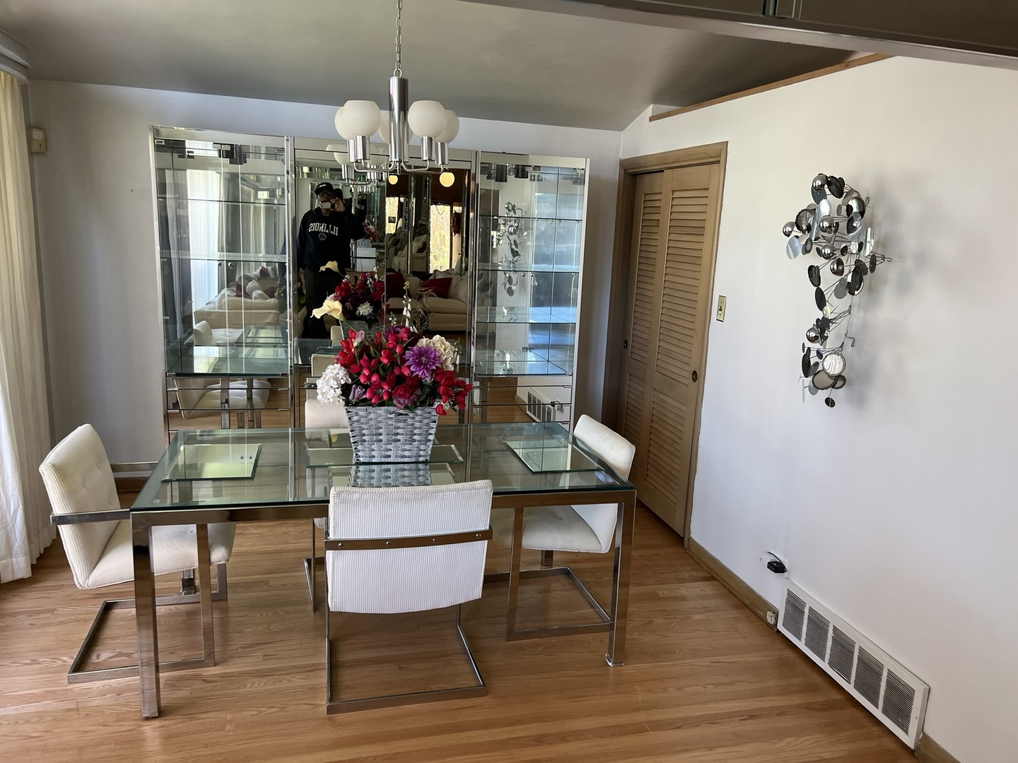 9238 S Constance Avenue, Chicago, IL 60617