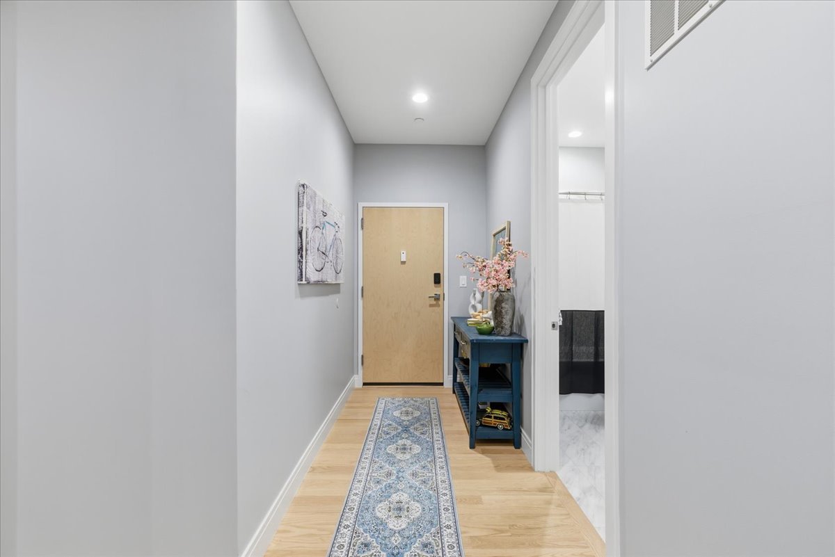 715 South Boulevard #301, Oak Park, IL 60302