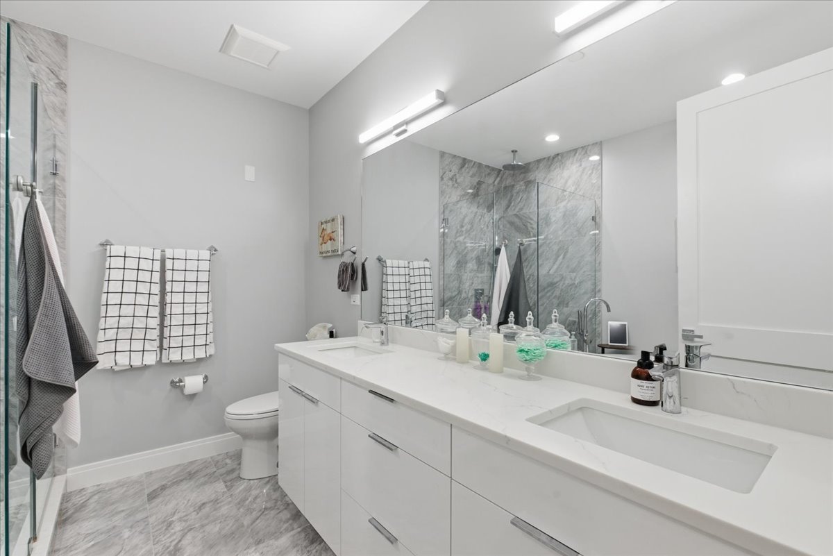 715 South Boulevard #301, Oak Park, IL 60302