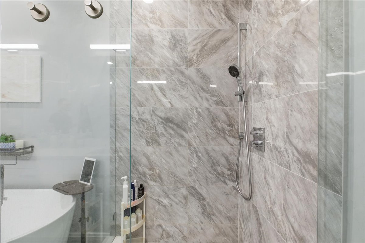 715 South Boulevard #301, Oak Park, IL 60302