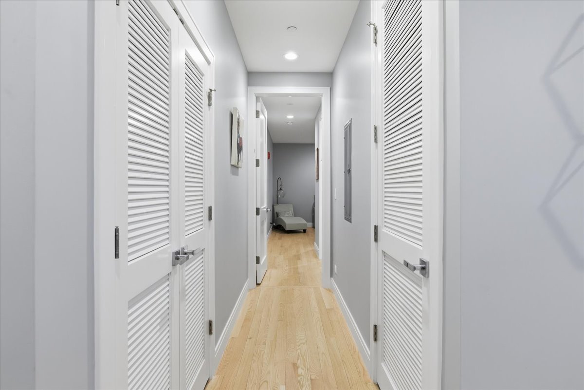 715 South Boulevard #301, Oak Park, IL 60302