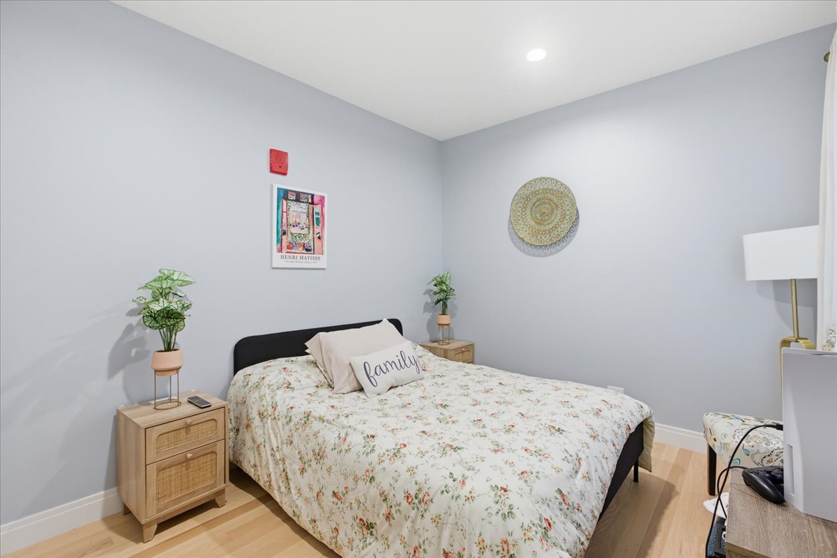 715 South Boulevard #301, Oak Park, IL 60302