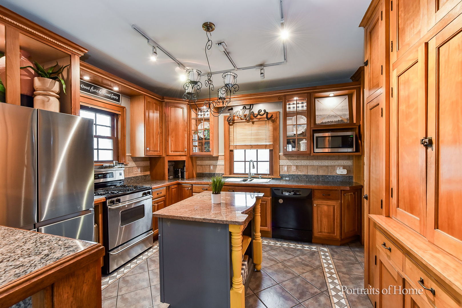 506 Heustis Street, Yorkville, IL 60560