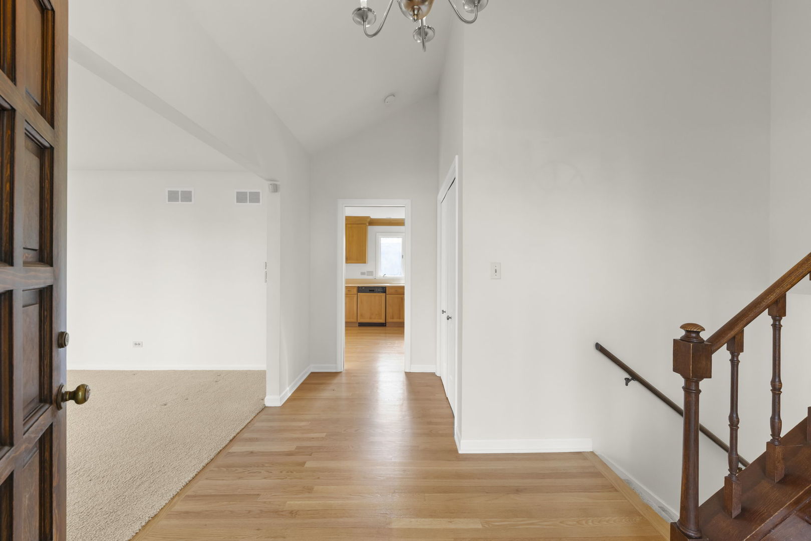 1530 N Blanchard Court, Wheaton, IL 60187