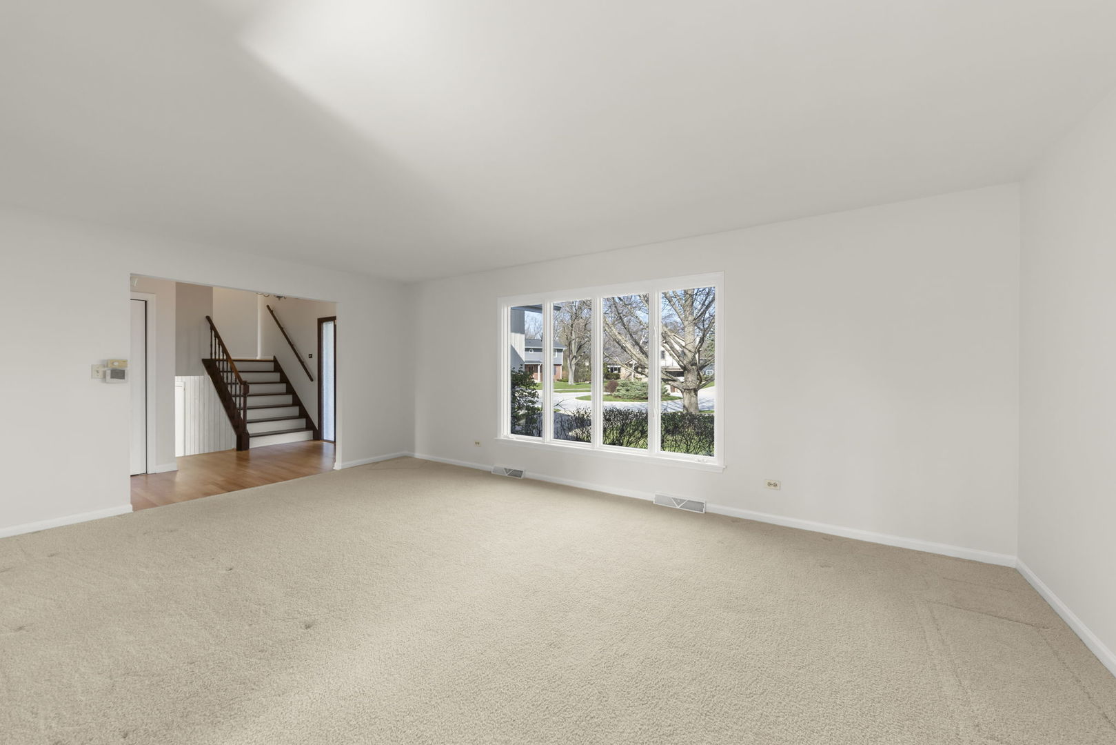 1530 N Blanchard Court, Wheaton, IL 60187