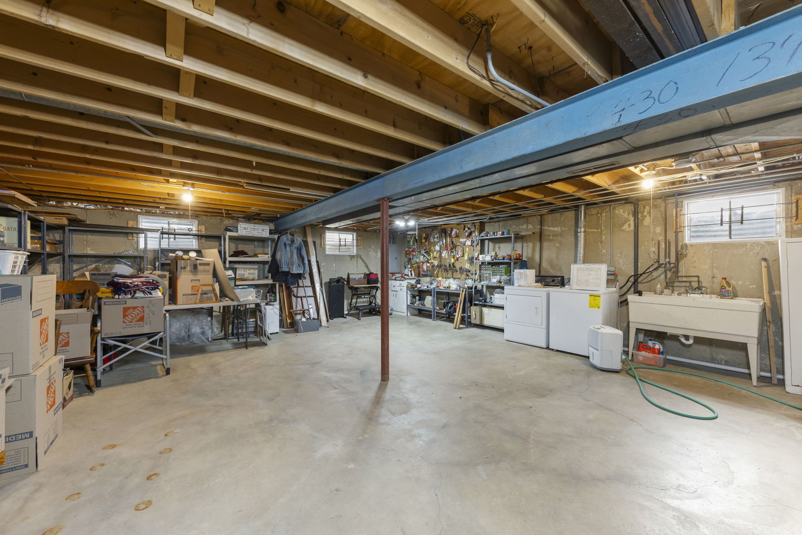 1530 N Blanchard Court, Wheaton, IL 60187