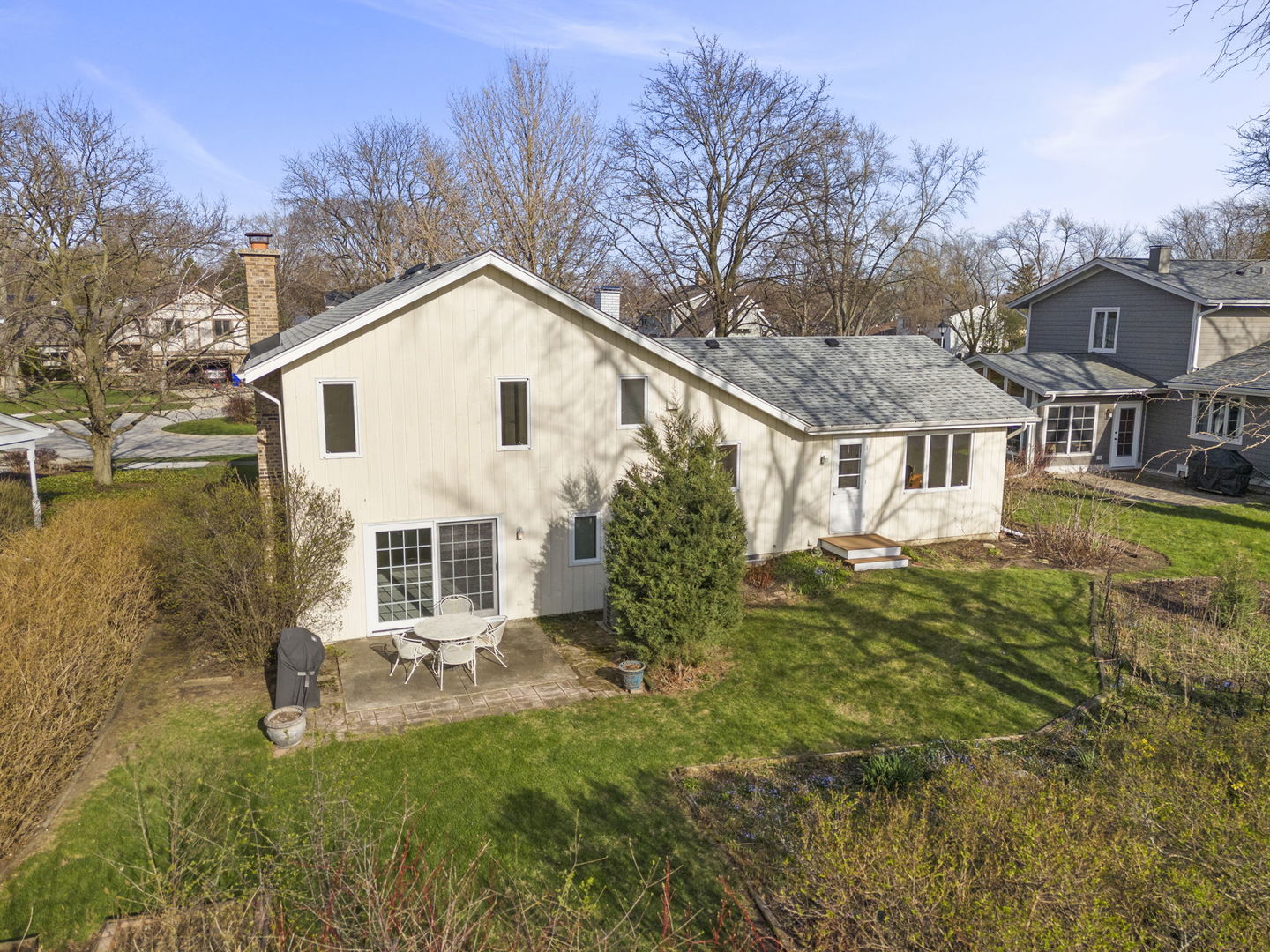 1530 N Blanchard Court, Wheaton, IL 60187