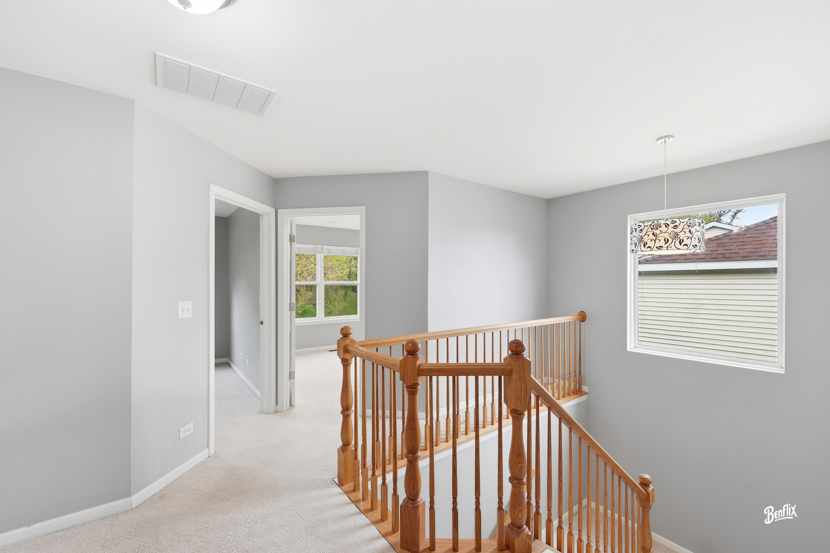 1250 Promontory Drive, Pingree Grove, IL 60140