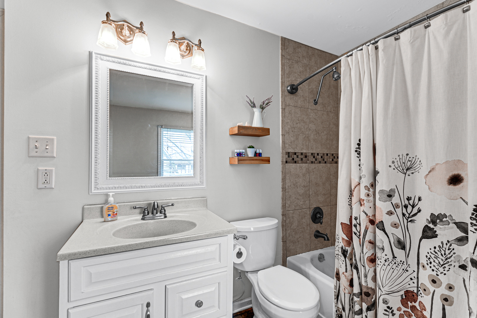 20607 S Acorn Ridge Drive, Frankfort, IL 60423