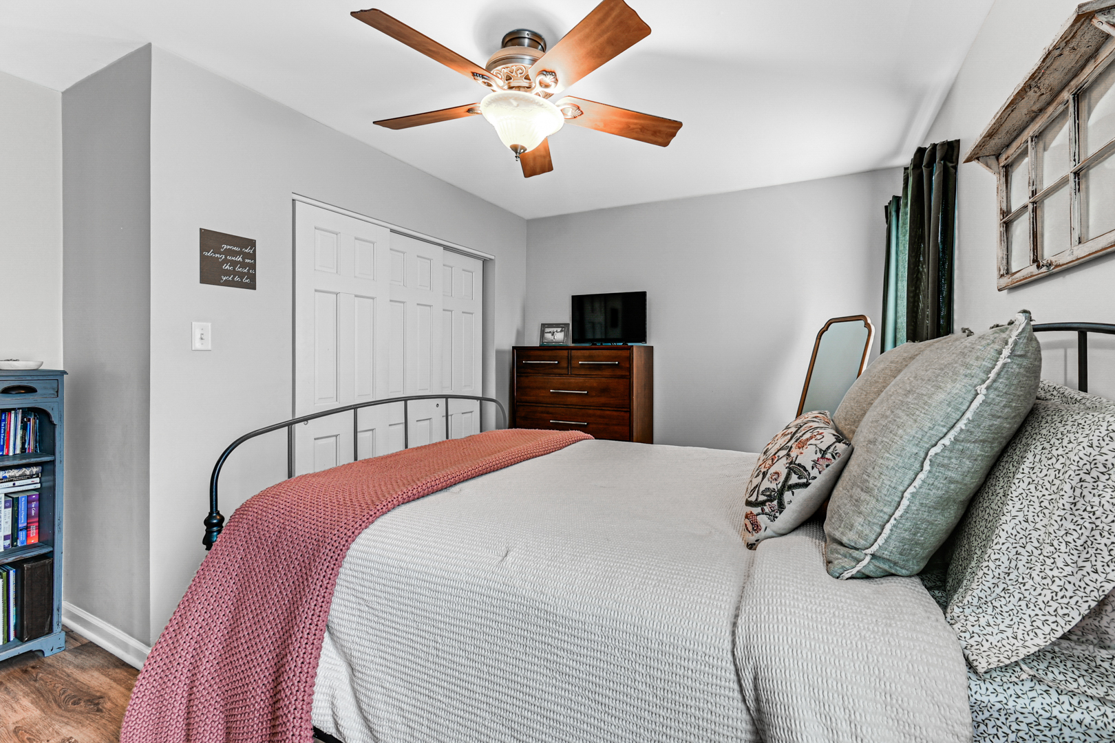 20607 S Acorn Ridge Drive, Frankfort, IL 60423