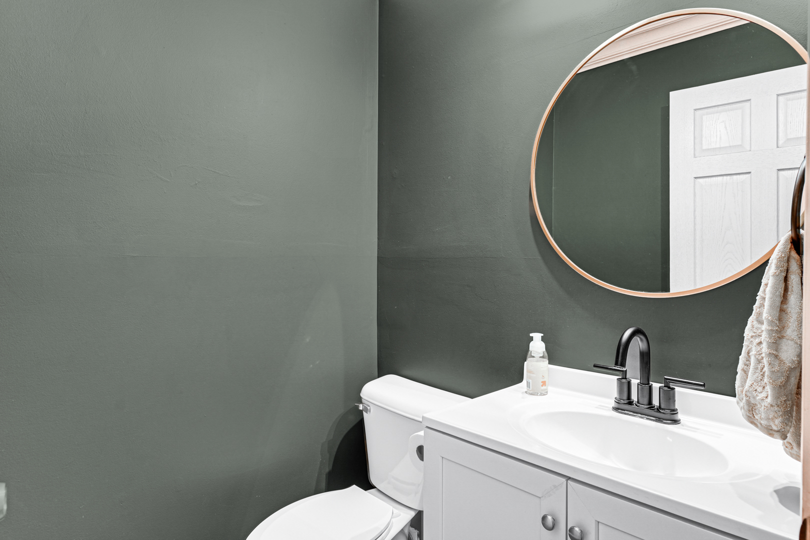 20607 S Acorn Ridge Drive, Frankfort, IL 60423