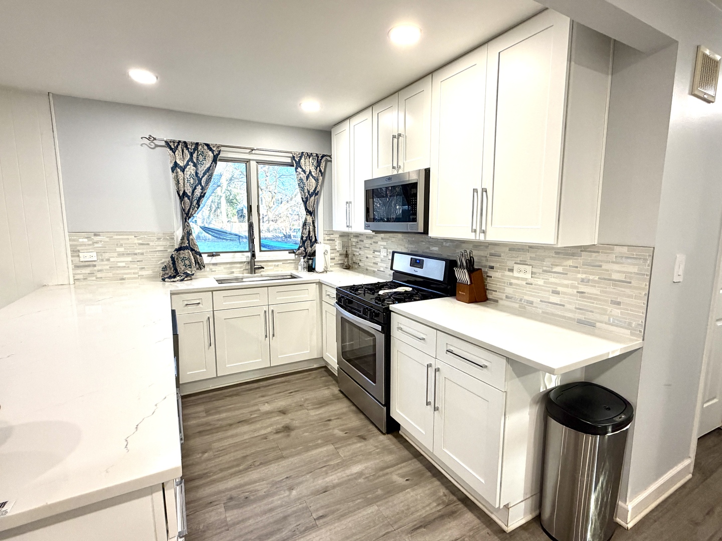 839 Dundee Avenue, Barrington, IL 60010