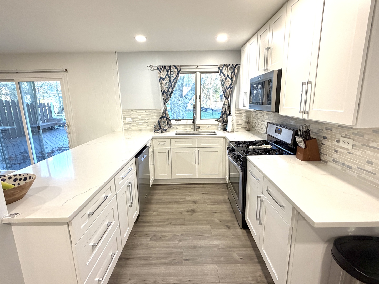 839 Dundee Avenue, Barrington, IL 60010