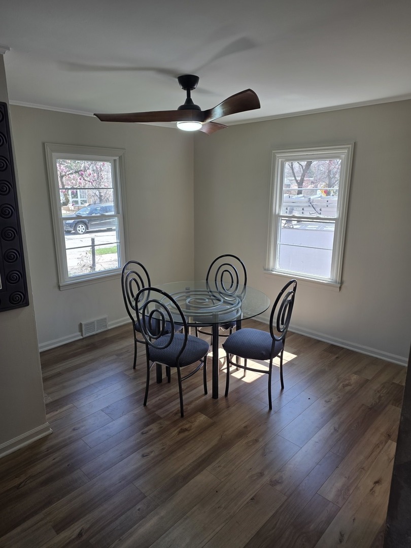 494 N Ellsworth Avenue, Villa Park, IL 60181