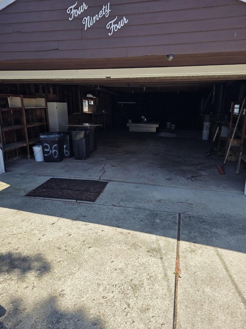 494 N Ellsworth Avenue, Villa Park, IL 60181