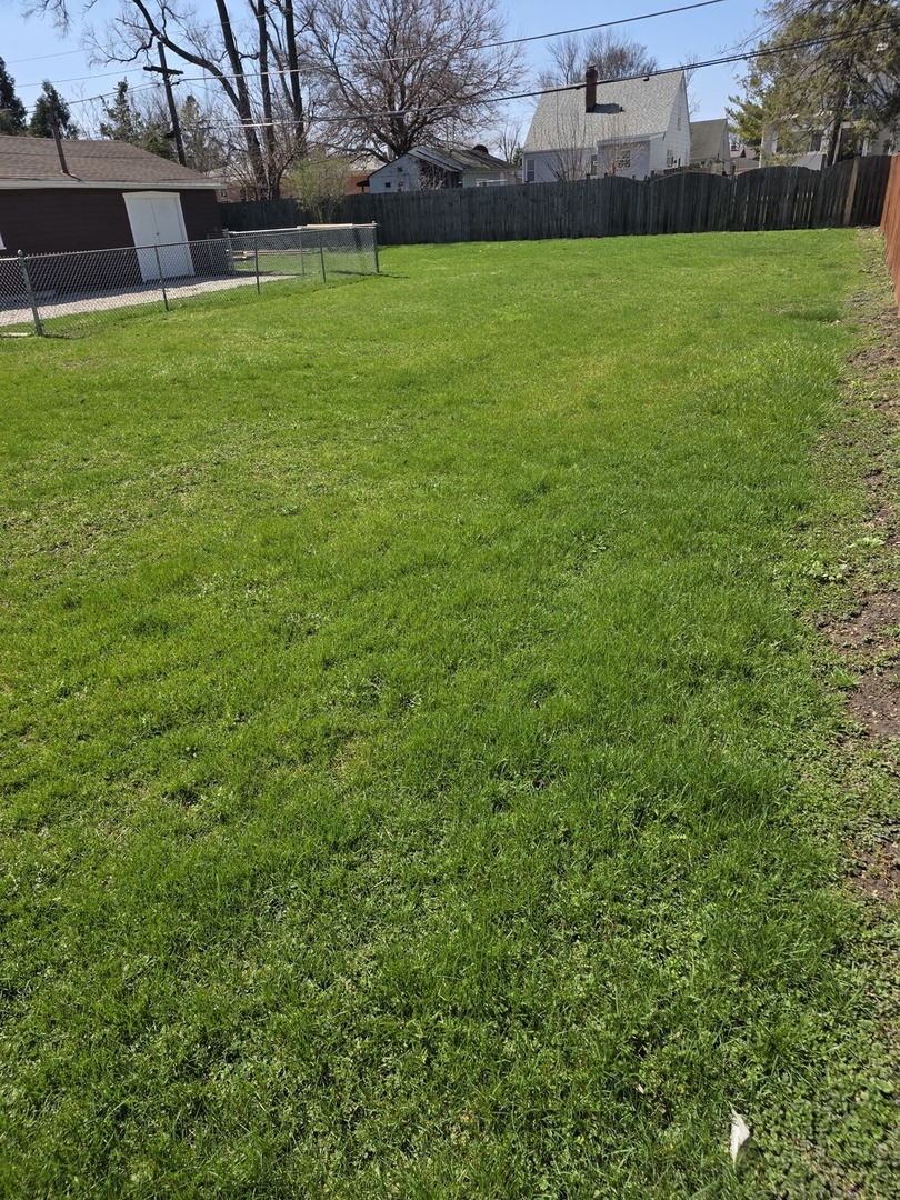 494 N Ellsworth Avenue, Villa Park, IL 60181