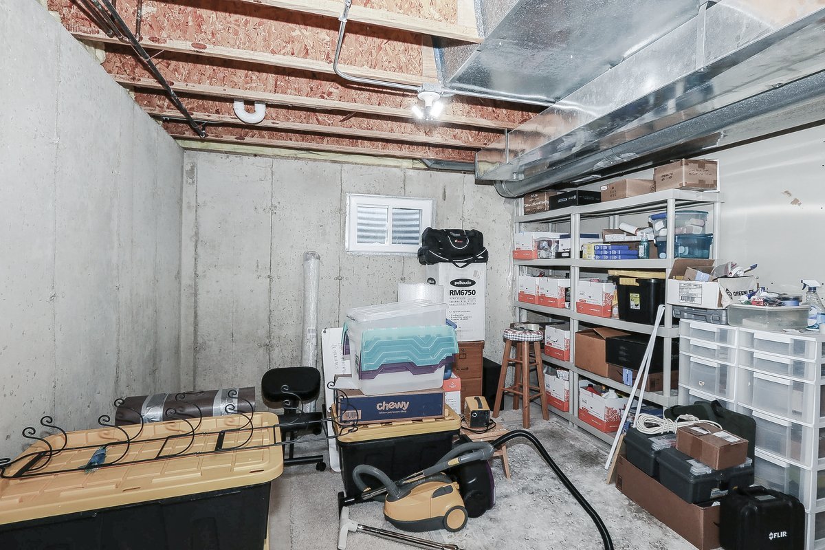 9015 Hillcrest Lane, Woodridge, IL 60517