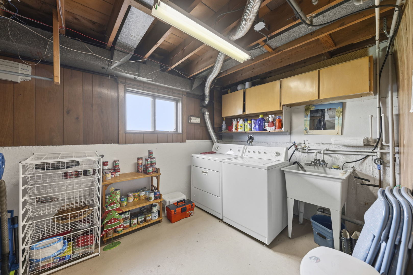 2345 Boeger Avenue, Westchester, IL 60154