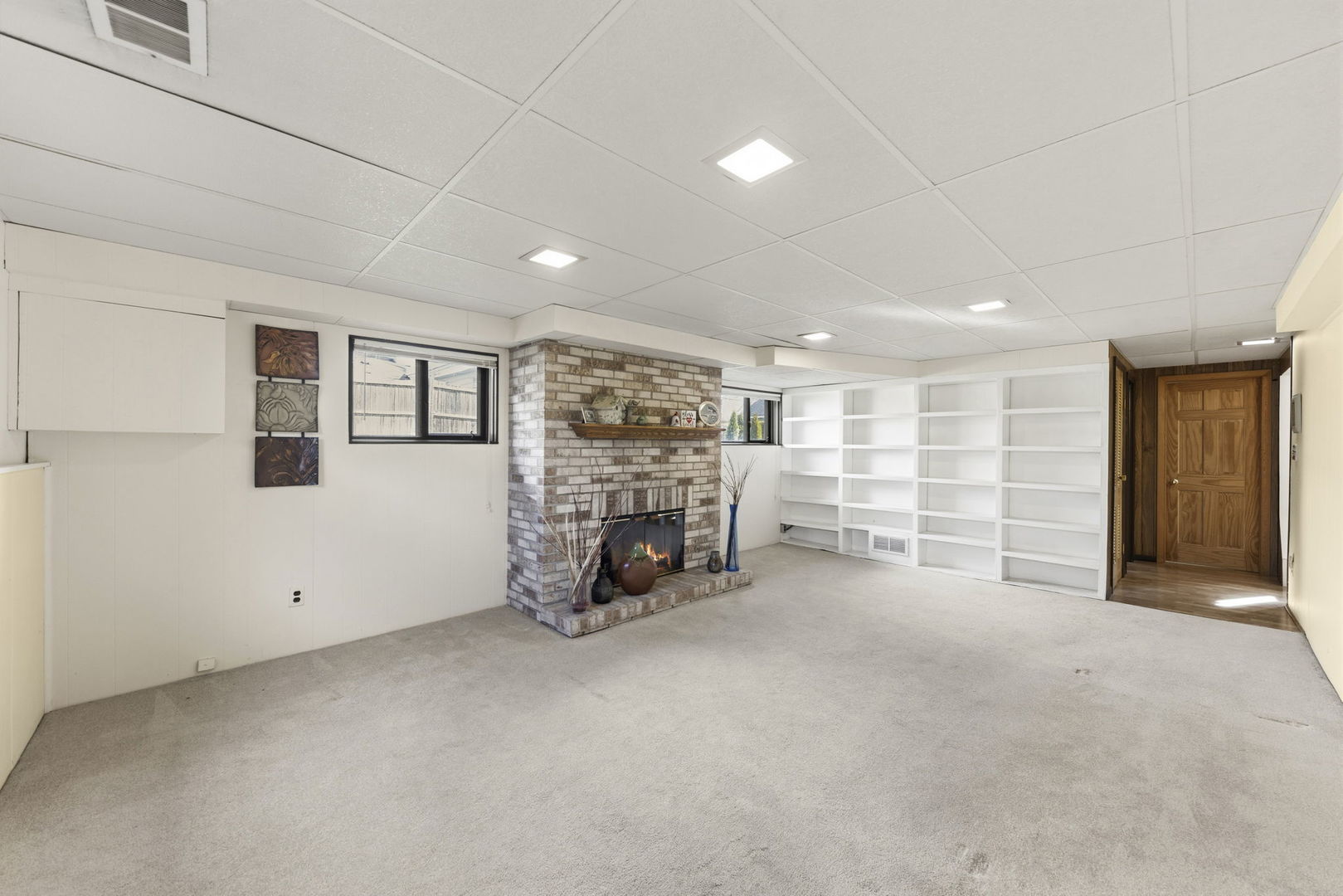 2345 Boeger Avenue, Westchester, IL 60154