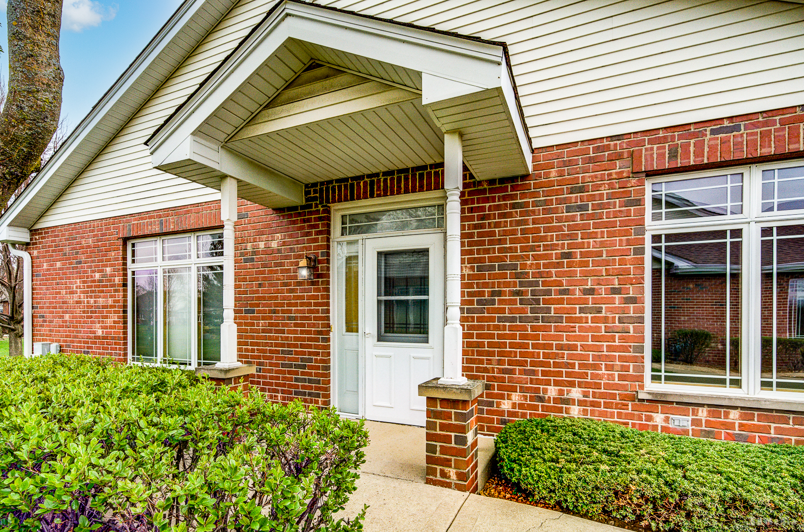 10830 Crystal Creek Drive, Mokena, IL 60448