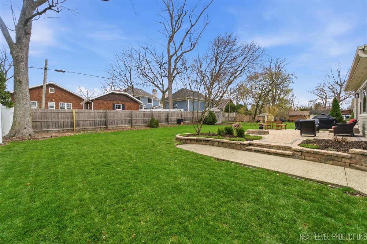 618 S 5th Street, St. Charles, IL 60174