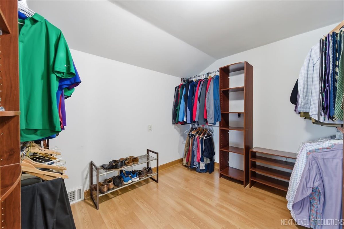 618 S 5th Street, St. Charles, IL 60174