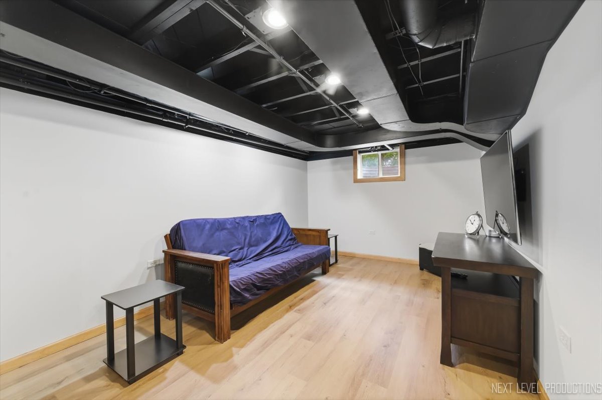 618 S 5th Street, St. Charles, IL 60174