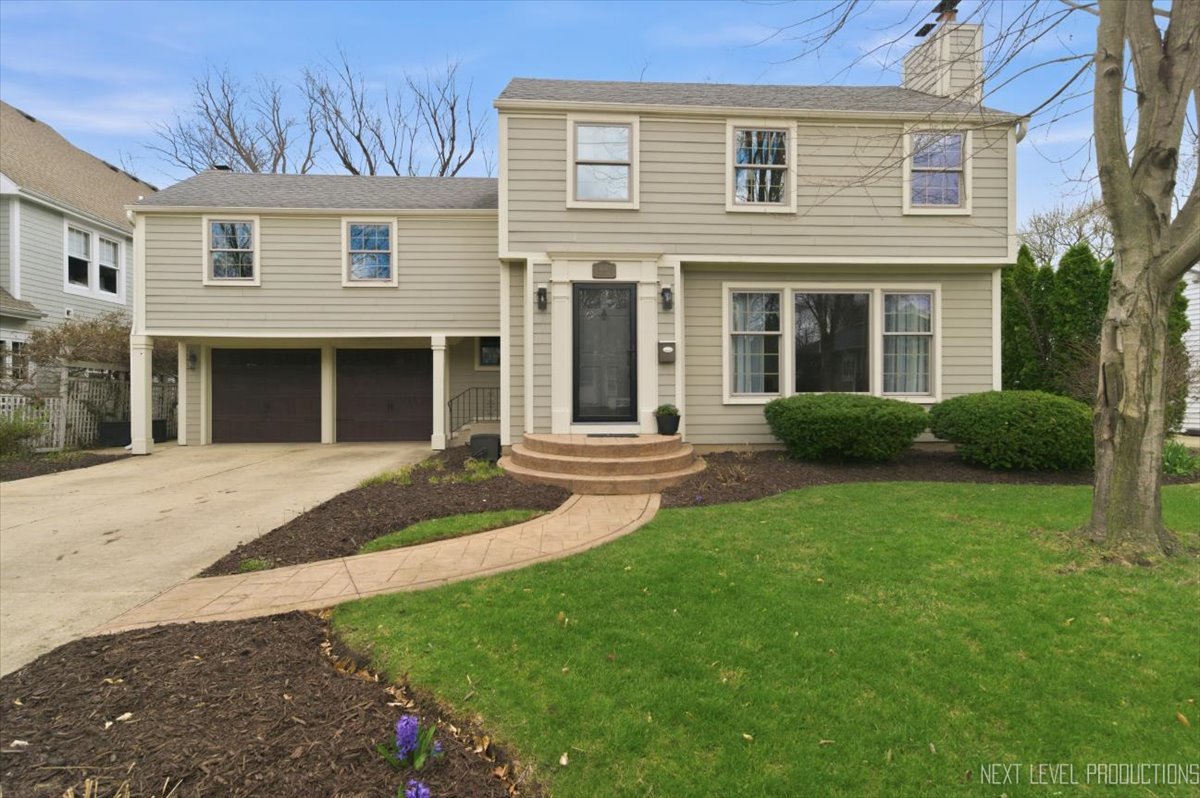 618 S 5th Street, St. Charles, IL 60174