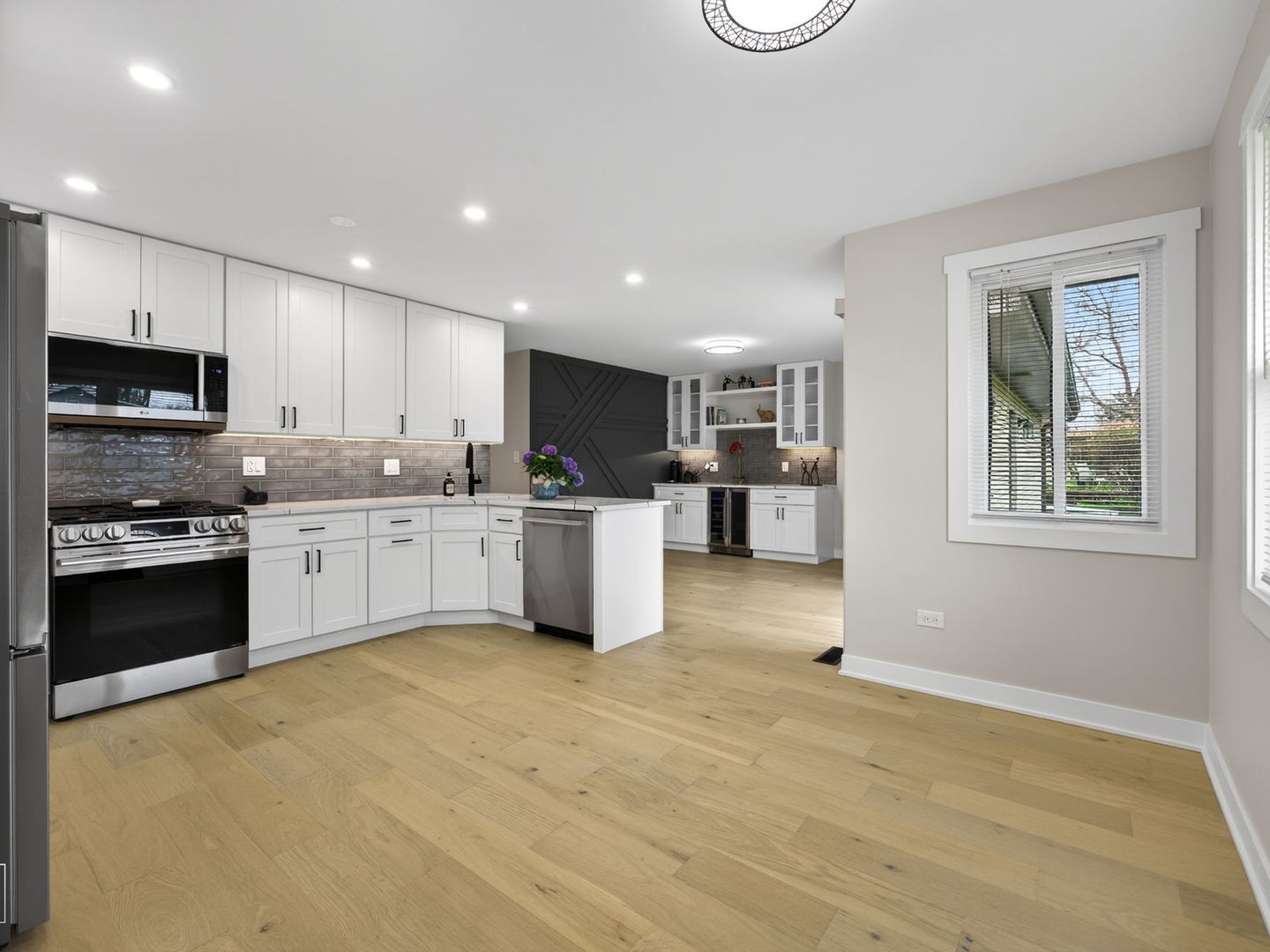 1011 Maitland Drive, Lockport, IL 60441