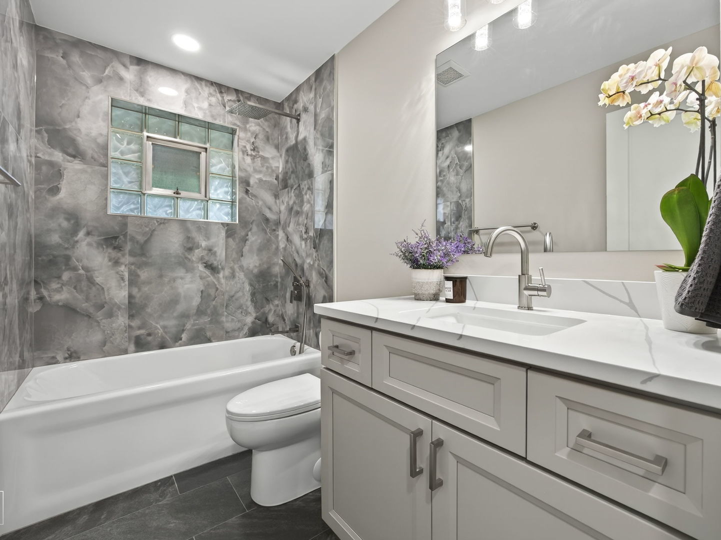 1011 Maitland Drive, Lockport, IL 60441