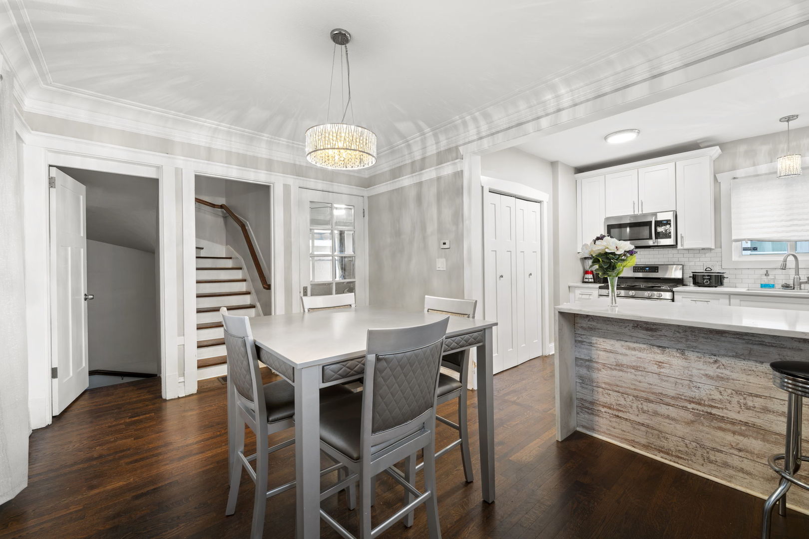 606 S 2nd Avenue, Maywood, IL 60153