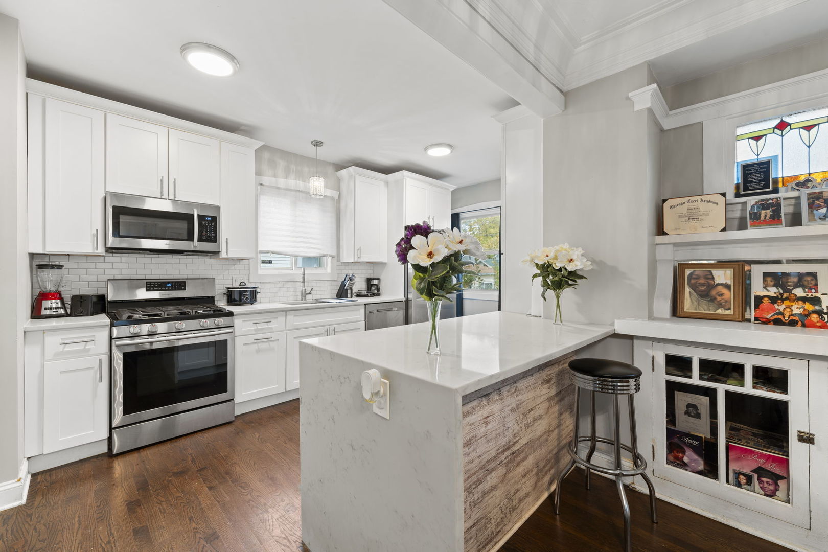 606 S 2nd Avenue, Maywood, IL 60153