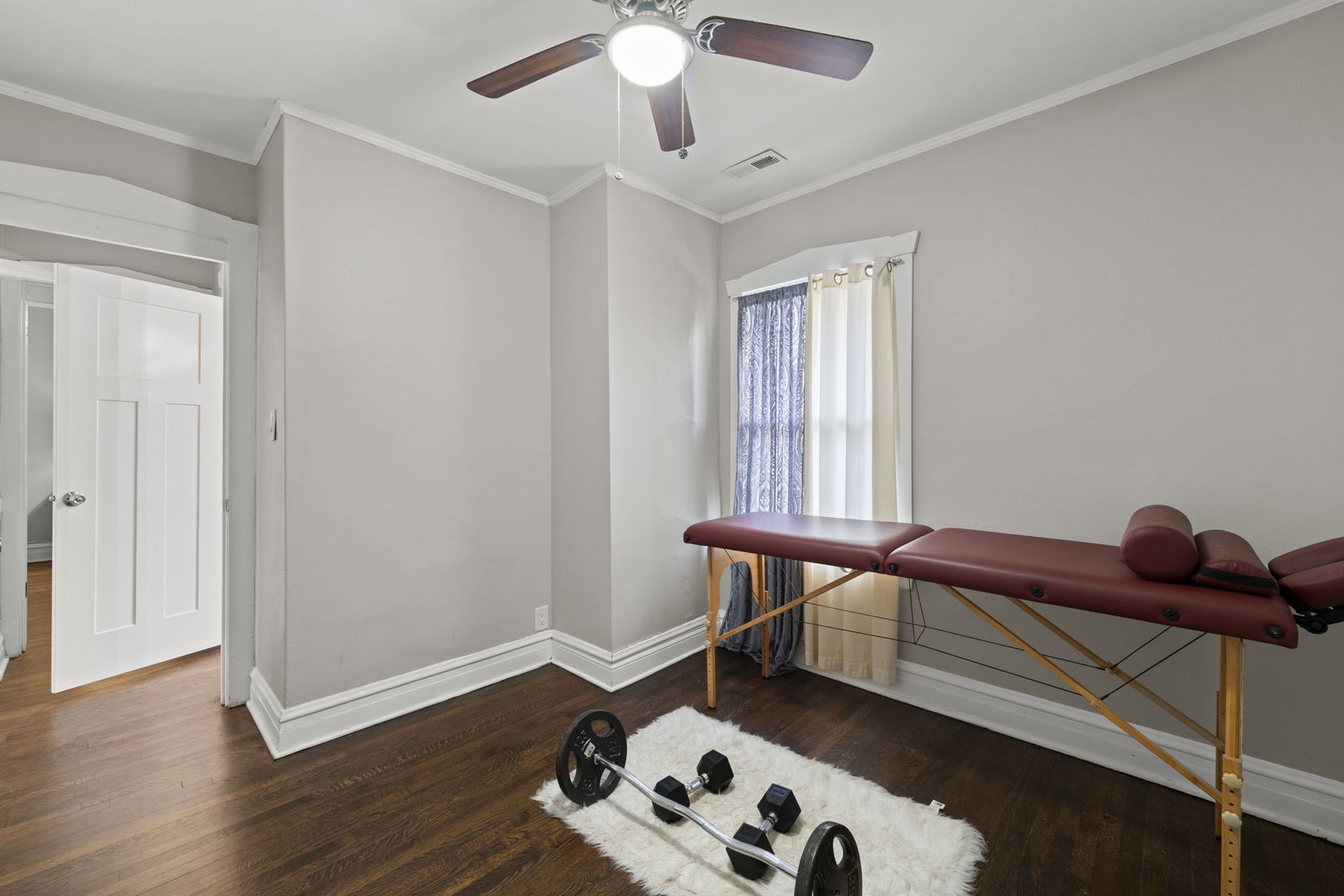 606 S 2nd Avenue, Maywood, IL 60153