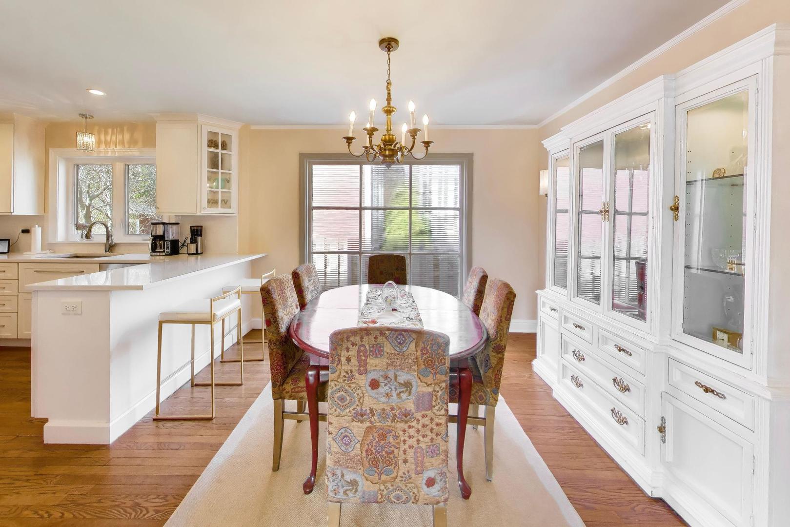 202 N Chester Avenue, Park Ridge, IL 60068