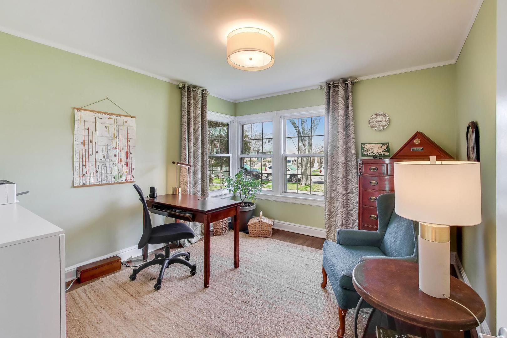 202 N Chester Avenue, Park Ridge, IL 60068