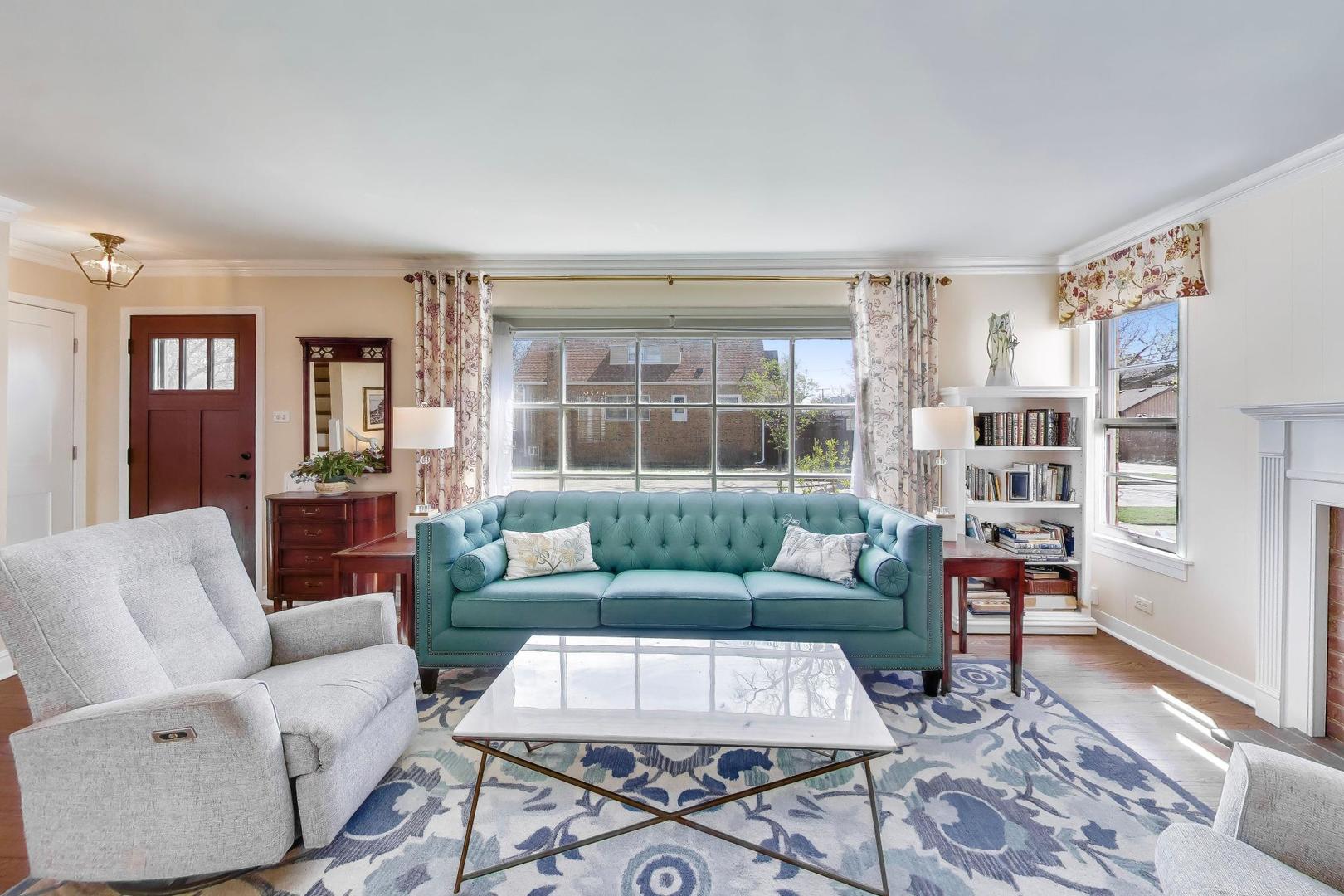 202 N Chester Avenue, Park Ridge, IL 60068