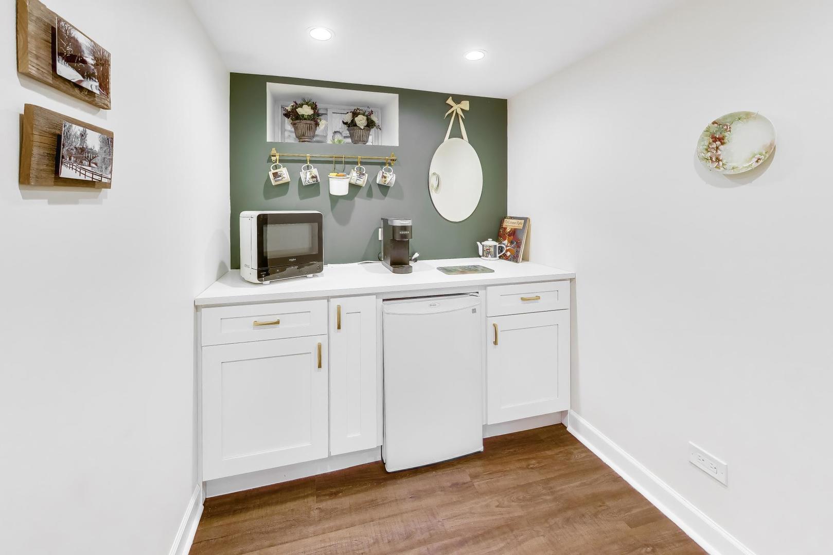 202 N Chester Avenue, Park Ridge, IL 60068