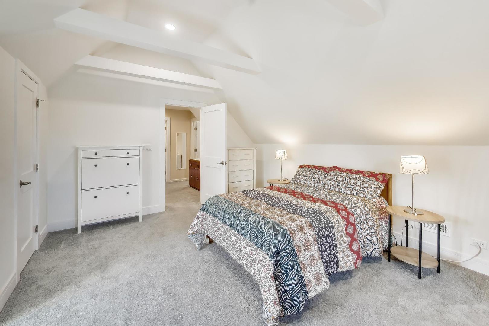 202 N Chester Avenue, Park Ridge, IL 60068