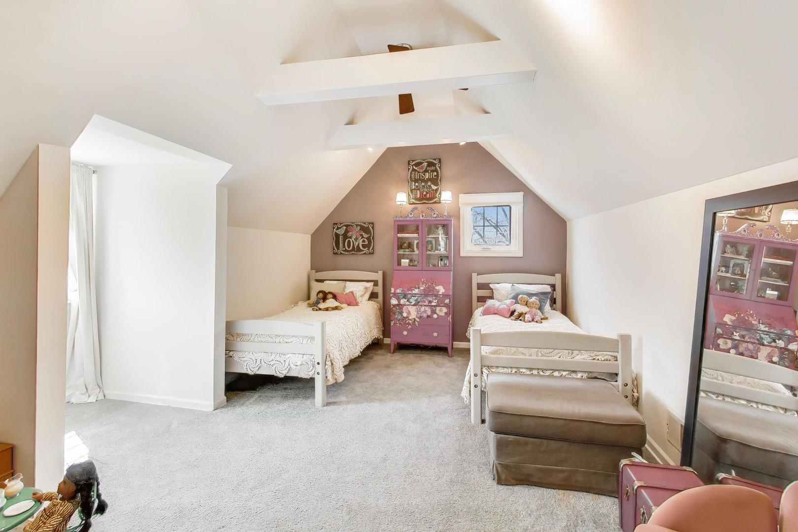 202 N Chester Avenue, Park Ridge, IL 60068