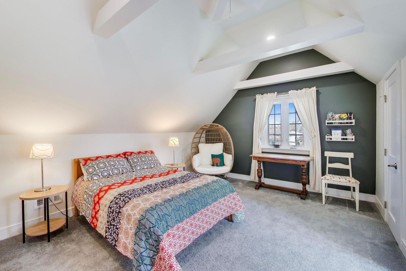 202 N Chester Avenue, Park Ridge, IL 60068