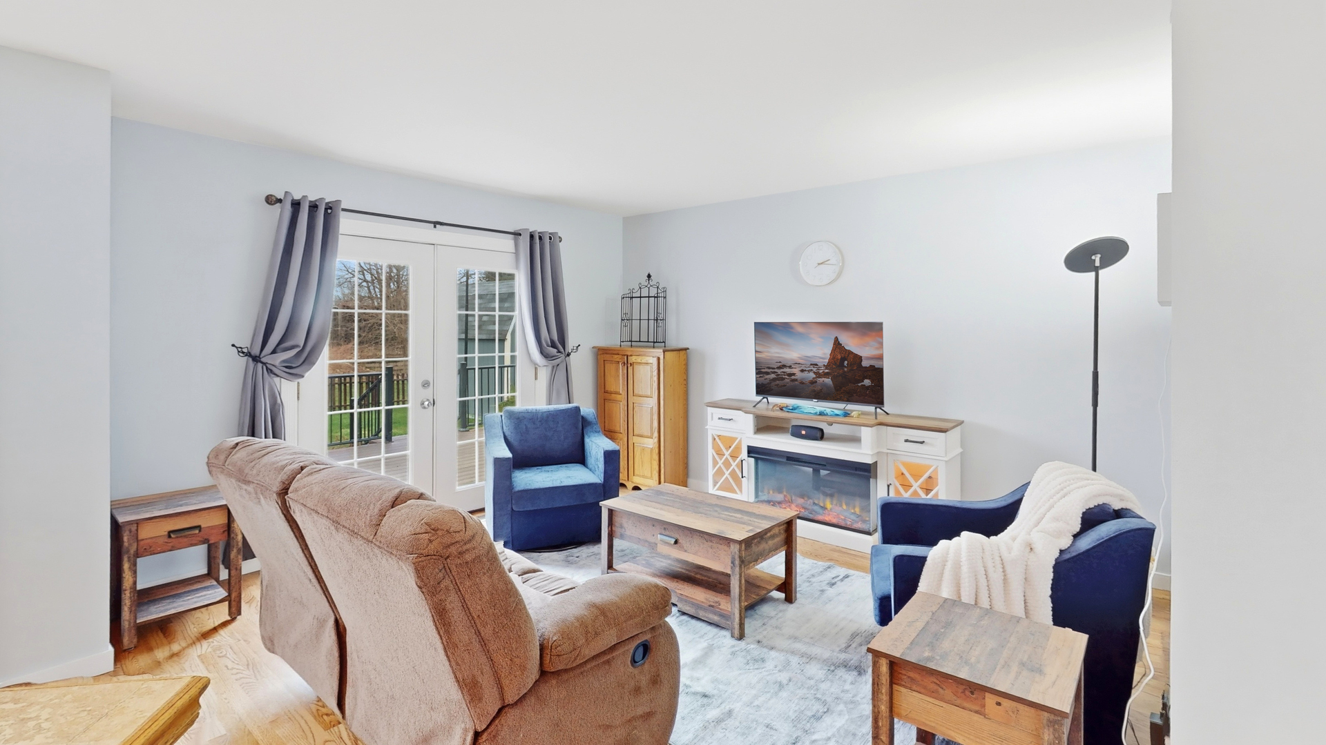 1108 Almond Drive, Aurora, IL 60506