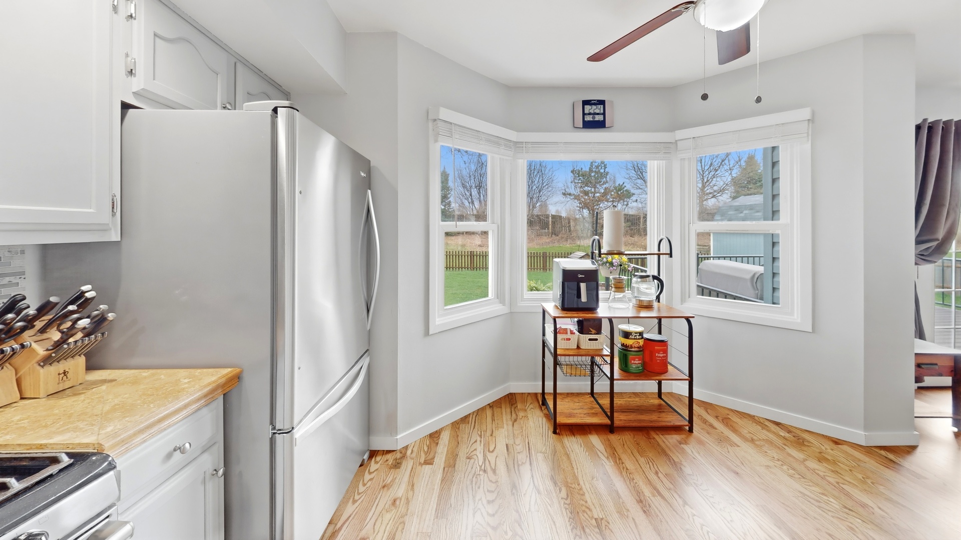 1108 Almond Drive, Aurora, IL 60506