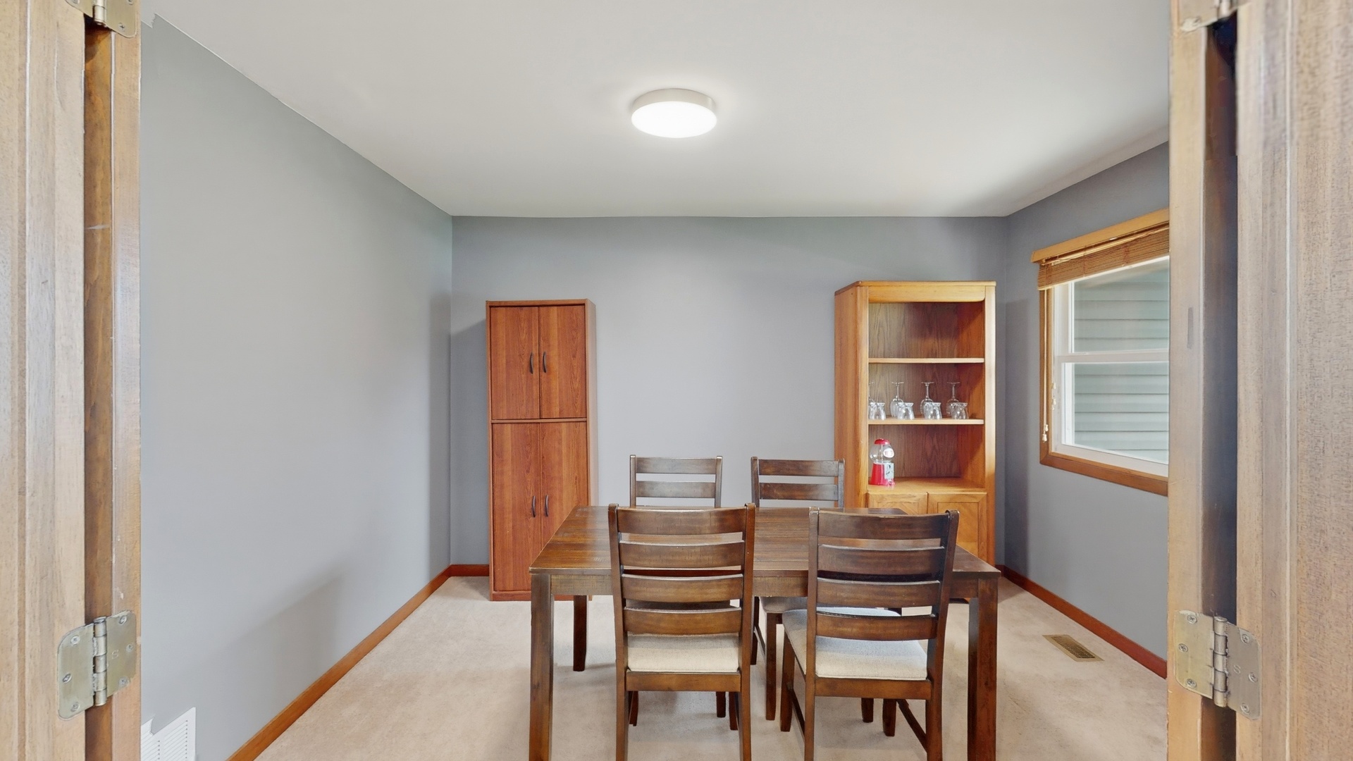 1108 Almond Drive, Aurora, IL 60506