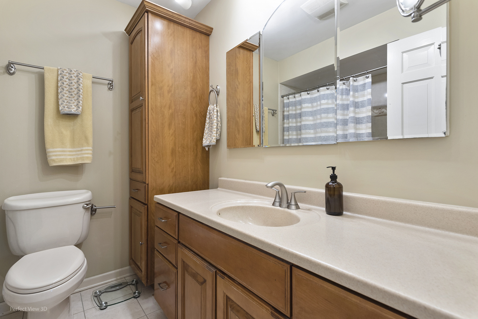 1966 Bob O Link Lane, Libertyville, IL 60048