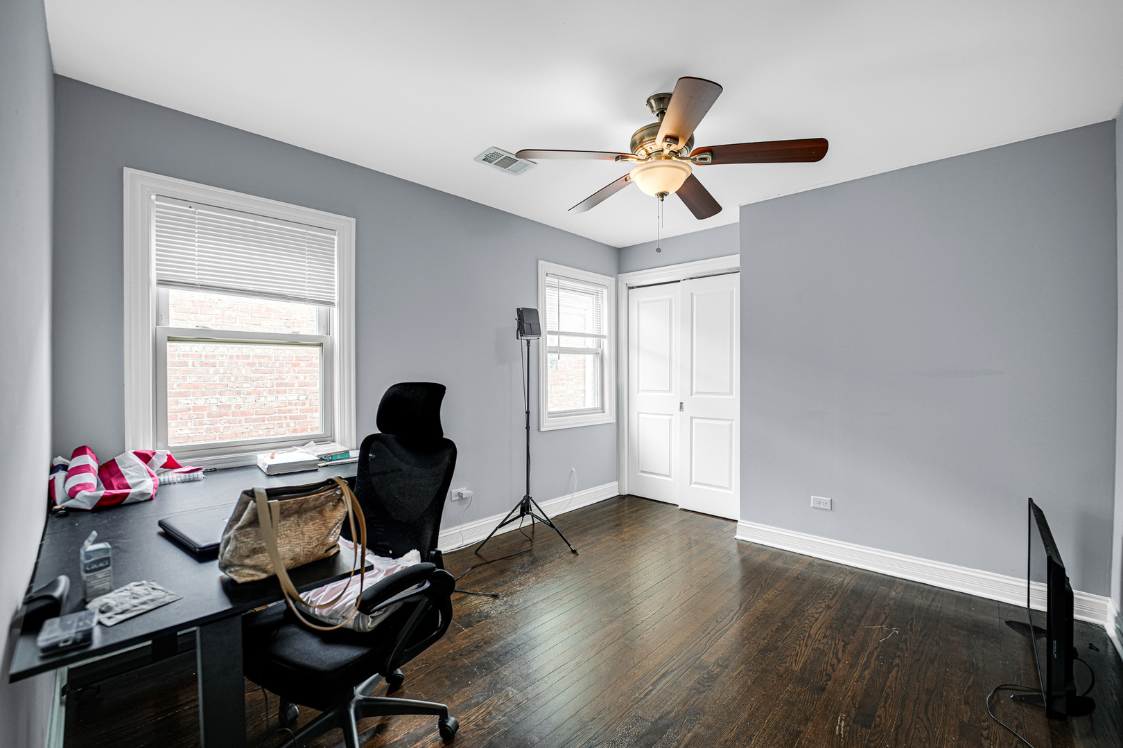 2437 N 78th Avenue, Elmwood Park, IL 60707