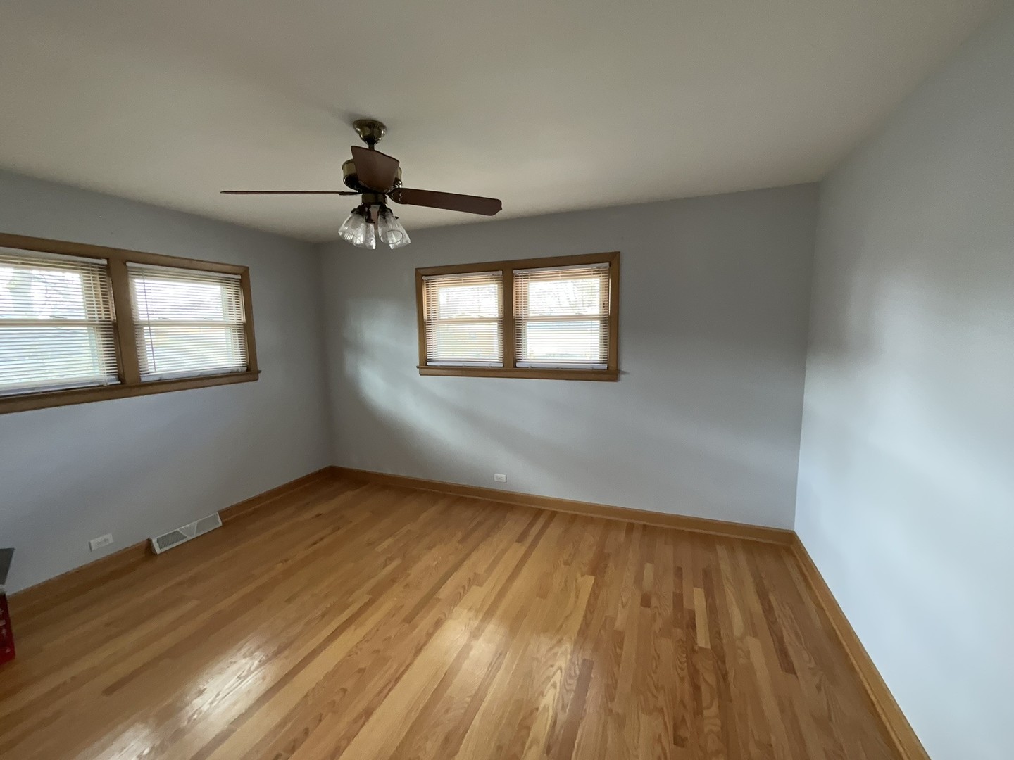 9226 Kilbourn Avenue, Skokie, IL 60076