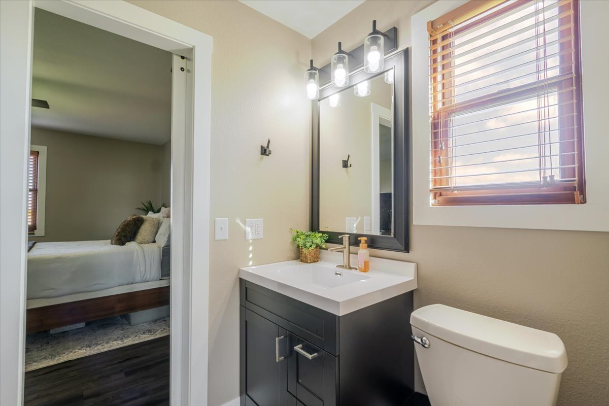 1388 E 2950 North Road, Mansfield, IL 61854