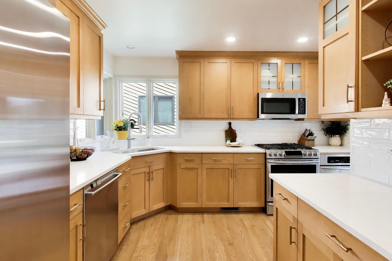 456 Lowell Avenue, Glen Ellyn, IL 60137