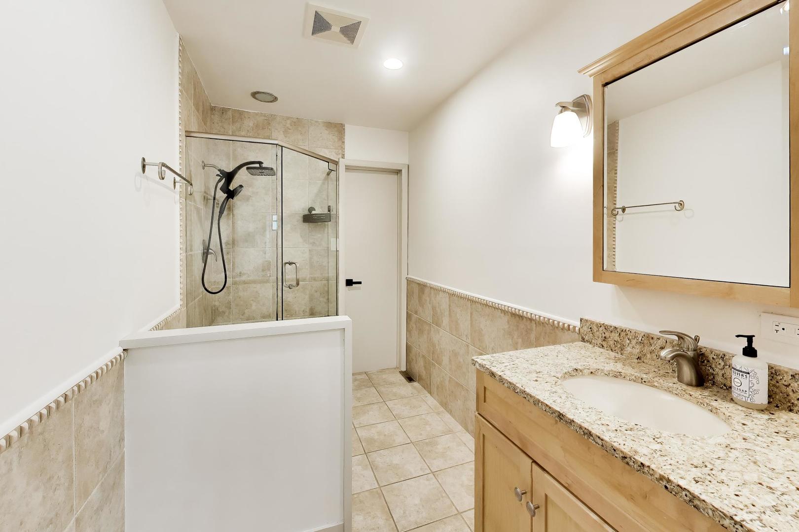 456 Lowell Avenue, Glen Ellyn, IL 60137